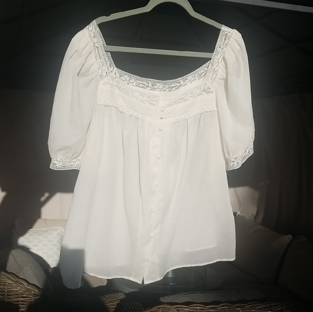 Joie CreamPuff Sleeve Lace Accent Blouse